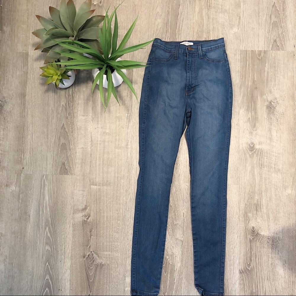 High waisted skinny jeans